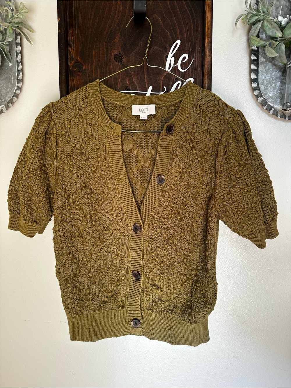 LOFT Olive Textured Short-Sleeve Cardigan in Olive Green